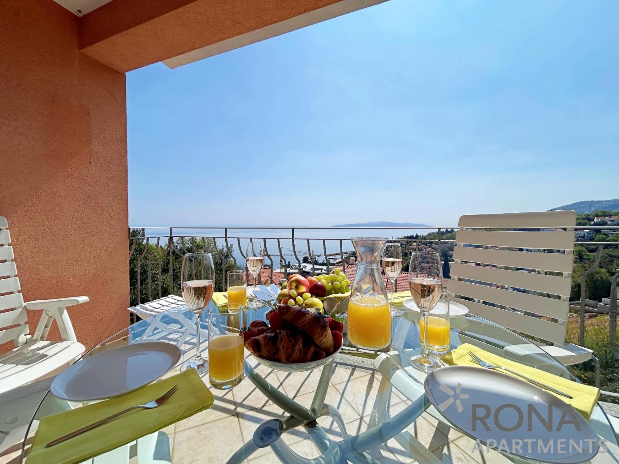 Rona Spacious With A Panoramic View * Ičići